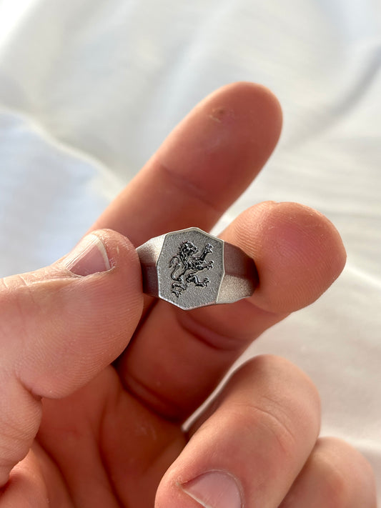 Lion Crest Signet